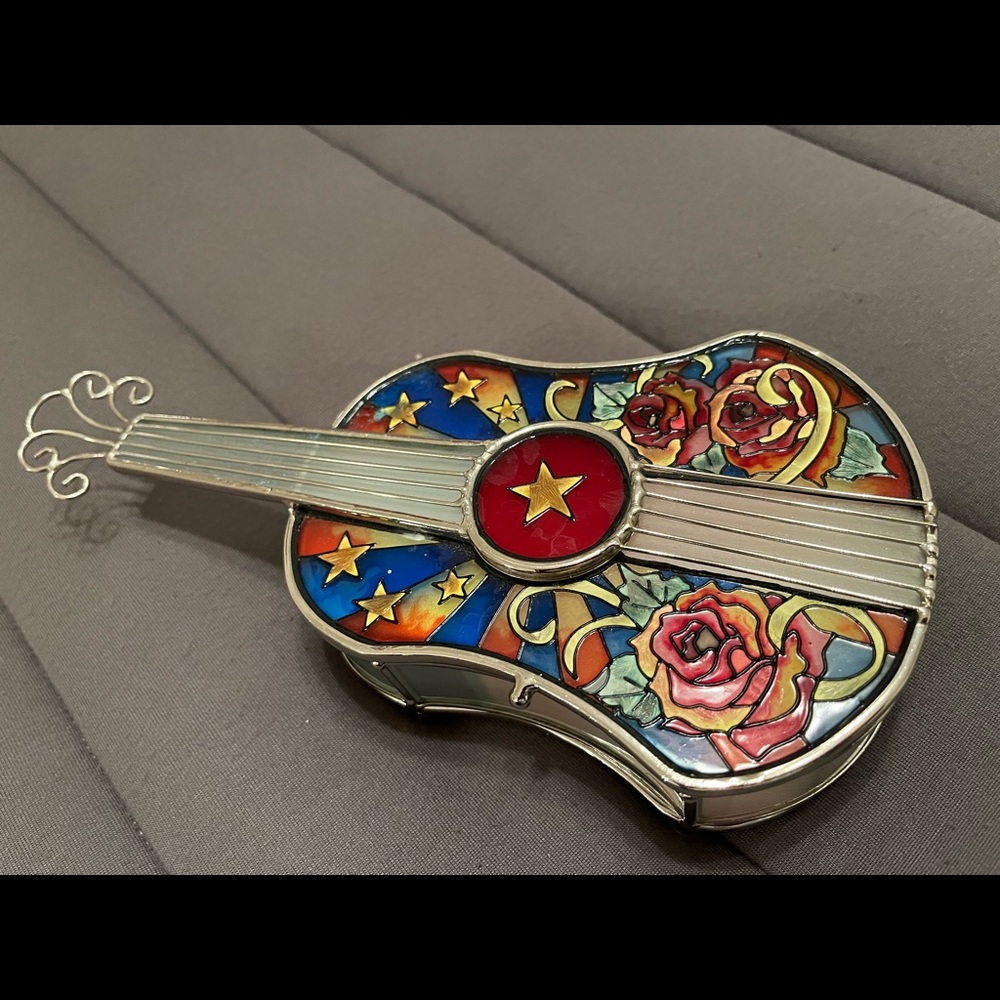 HAND PAINTED STAINED GLASS MUSIC BOX